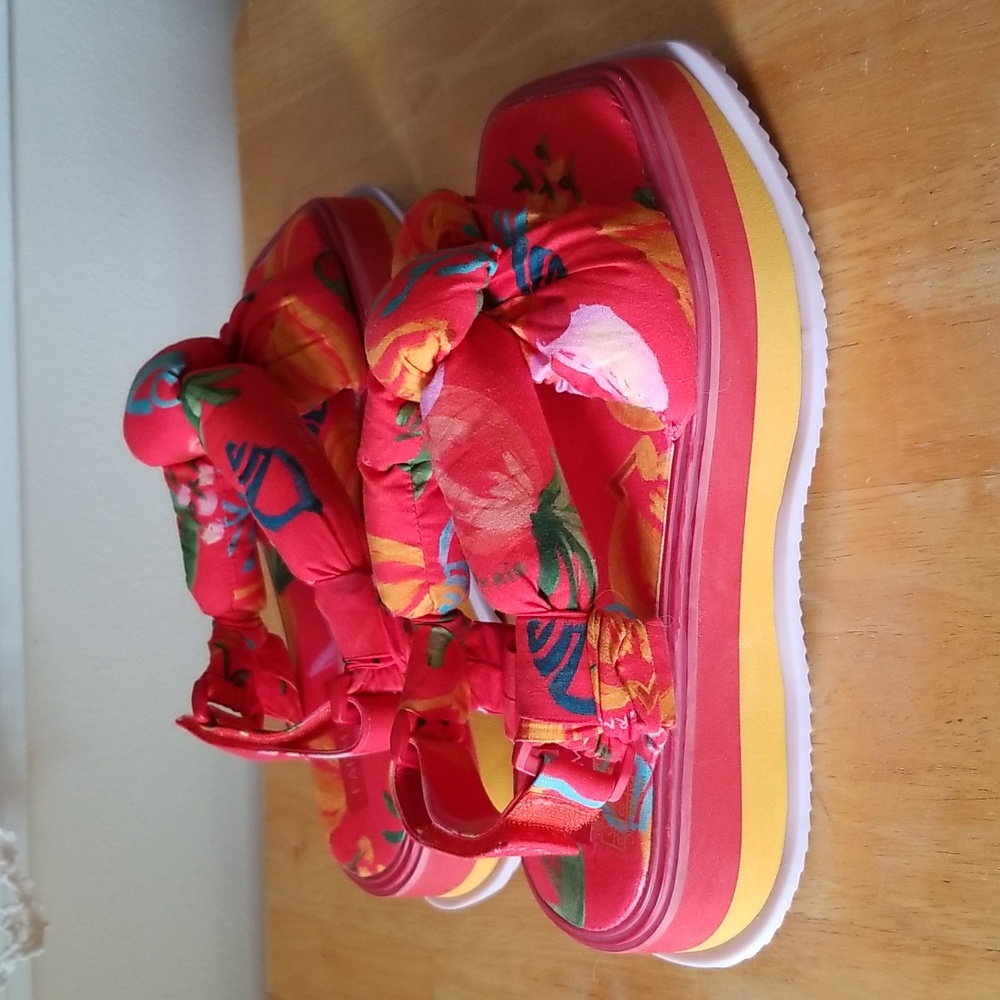 NEW FARM Rio Fruit Print Puffy Platform Sandals - Picture 2 of 12